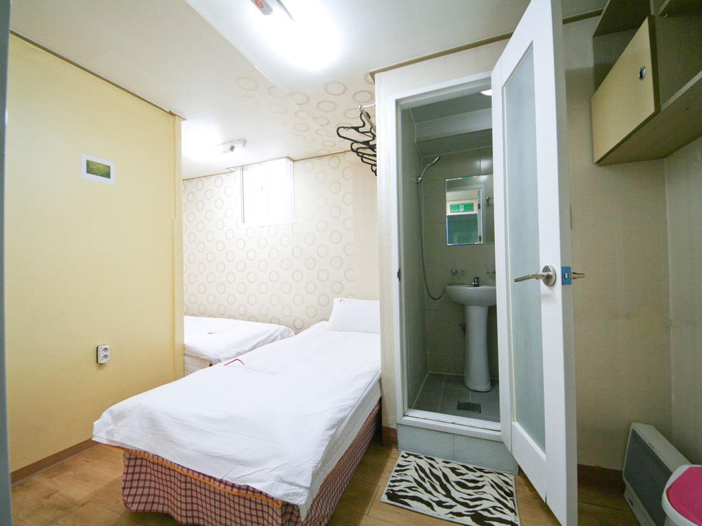 Guesthouse Myeongdong Seul Quarto foto